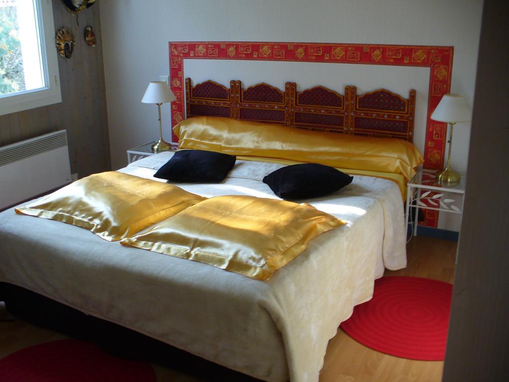 Chambre D'Hotes Dyrslot Bed & Breakfast Saint-Denis-de-Pile Dış mekan fotoğraf